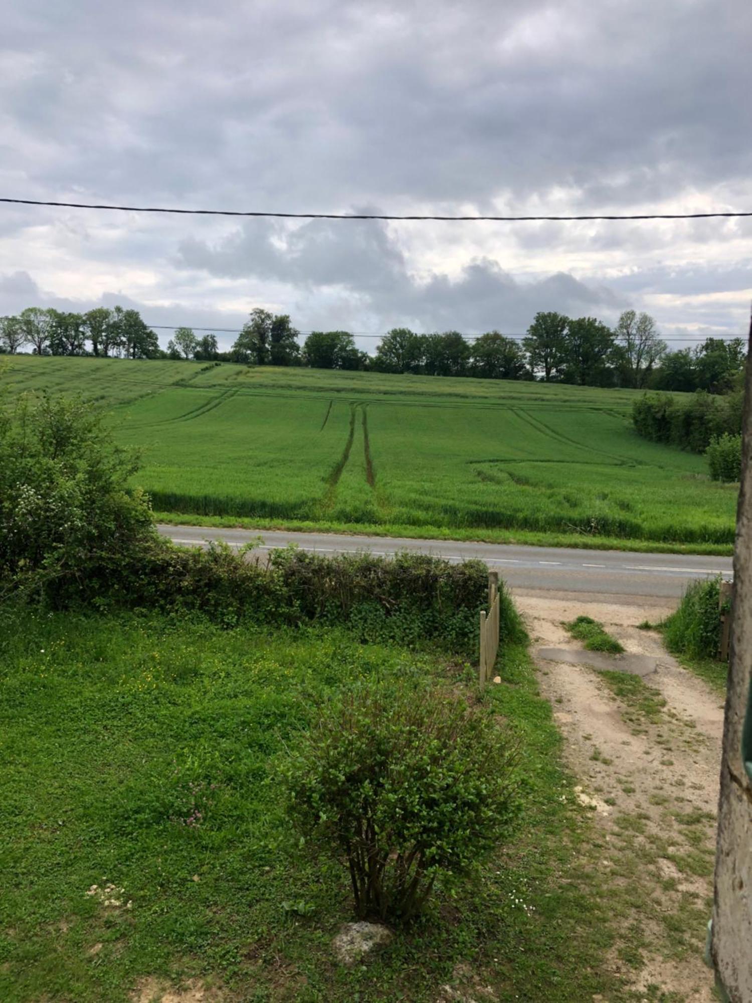 Gite Aux Anes Avec Spa Menetou-Ratel Exterior foto